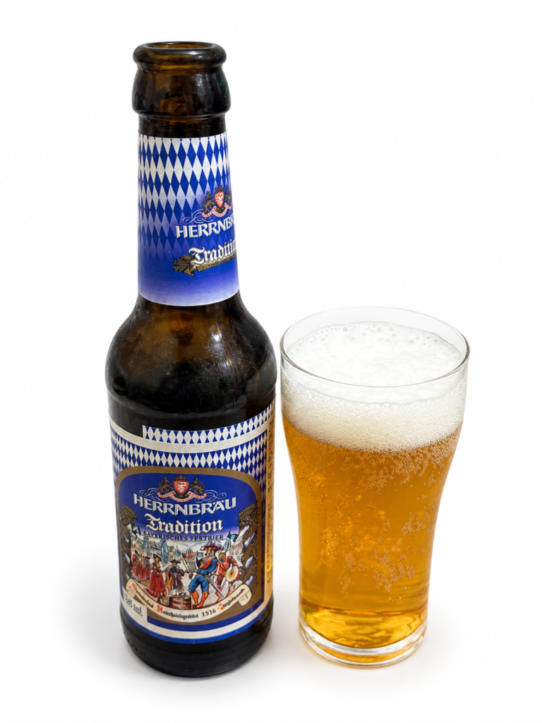 ヘルンブロイ トラディションの瓶ビールとグラスビール