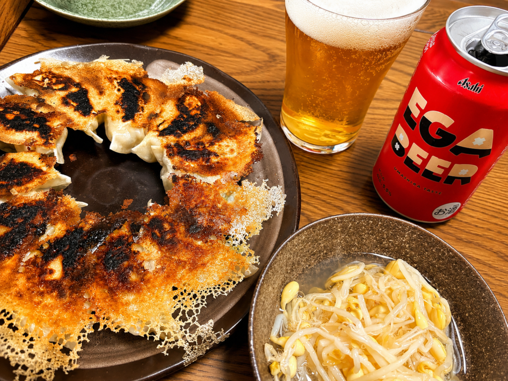 家飲み家飲み餃子・豆もやし・EGA BEERの全体写真