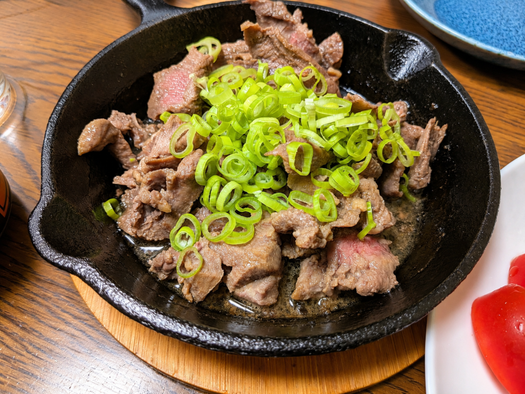 表面を焼いてから切ったコストコ牛タン切り落とし