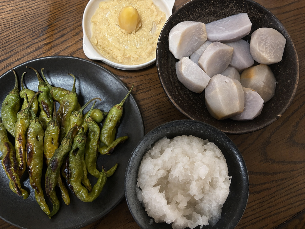 素焼きのししとうと大根おろし、おろし生姜