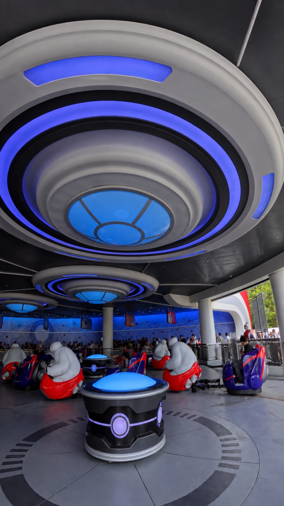 東京ディズニーランドのベイマックスのハッピーライド