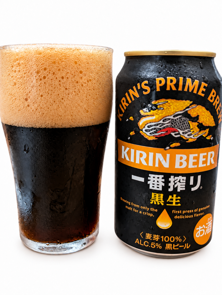 泡を縁まで注いだキリン一番搾り黒生と缶