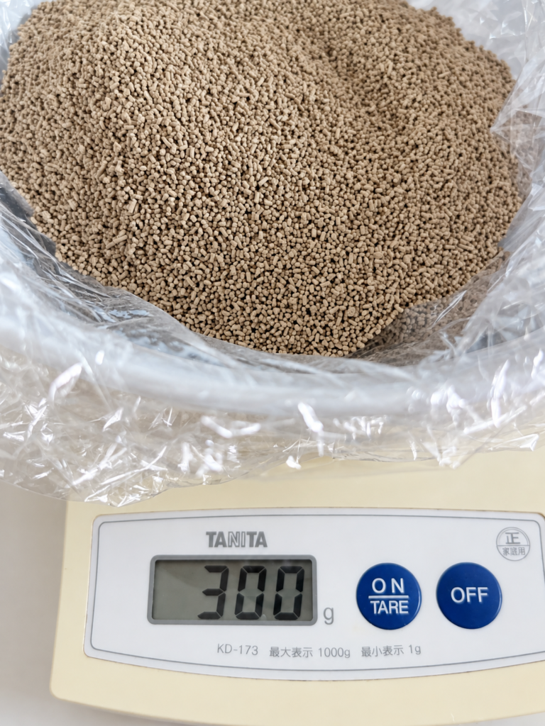 約16㎡の庭に散布するカペレン粒剤2.5 300g