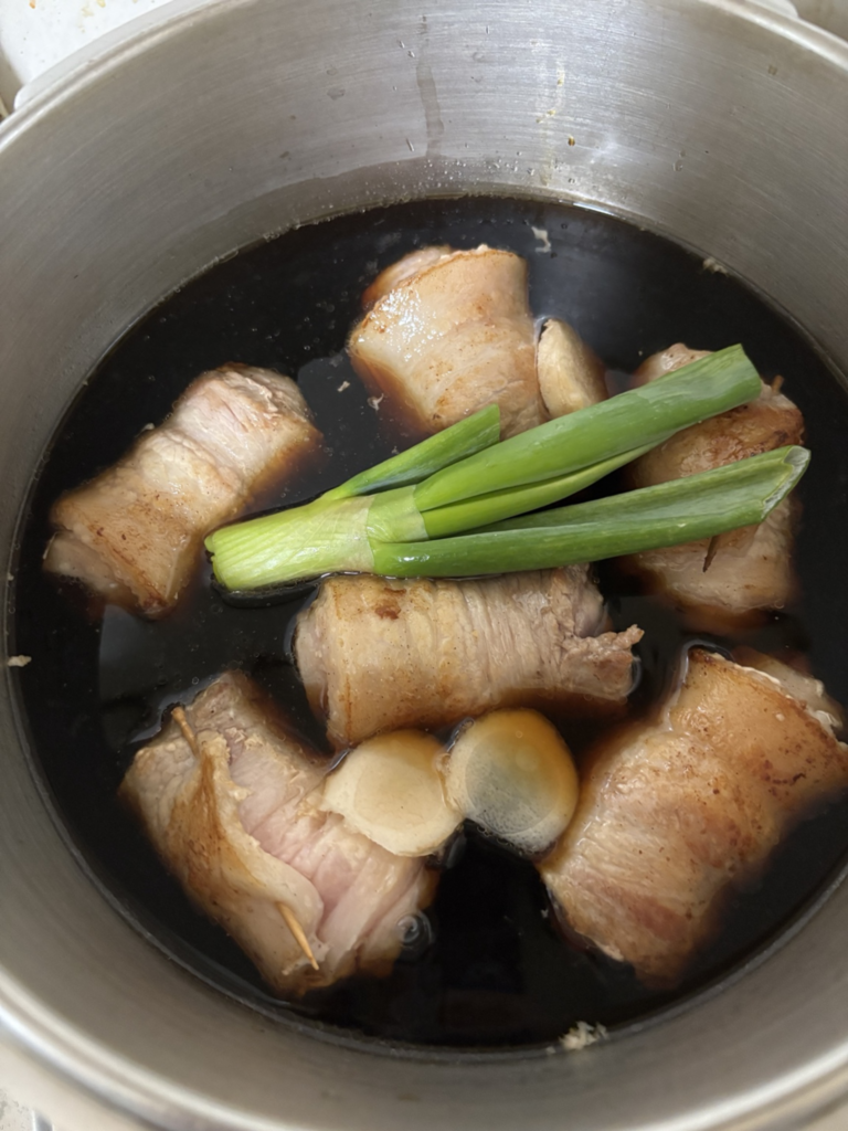 豚バラ：コストコのカナダ産豚バラ肉を圧力鍋で煮る