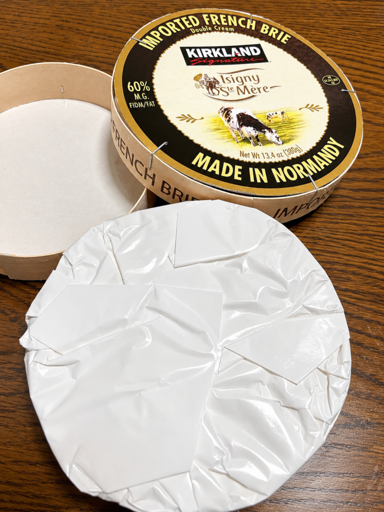 開封したコストコのブリーチーズ